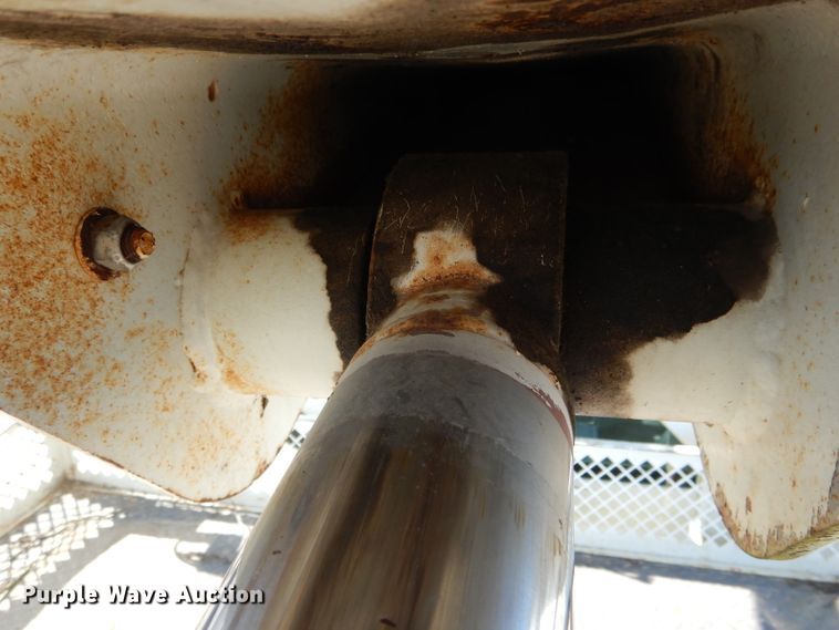 image for item DH6238 2002 International 4300 digger derrick truck