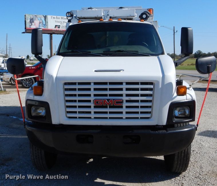 image for item DH6240 2009 GMC C7500 service truck