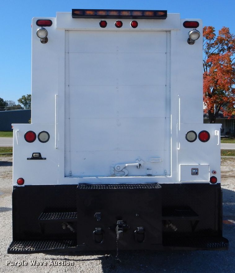 image for item DH6240 2009 GMC C7500 service truck