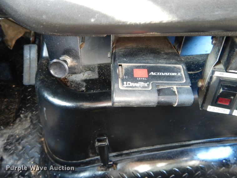 image for item DH6240 2009 GMC C7500 service truck