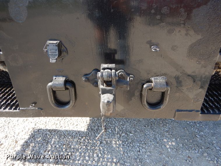 image for item DH6240 2009 GMC C7500 service truck