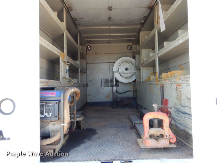 image for item DH6240 2009 GMC C7500 service truck