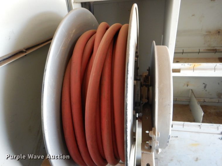 image for item DH6240 2009 GMC C7500 service truck