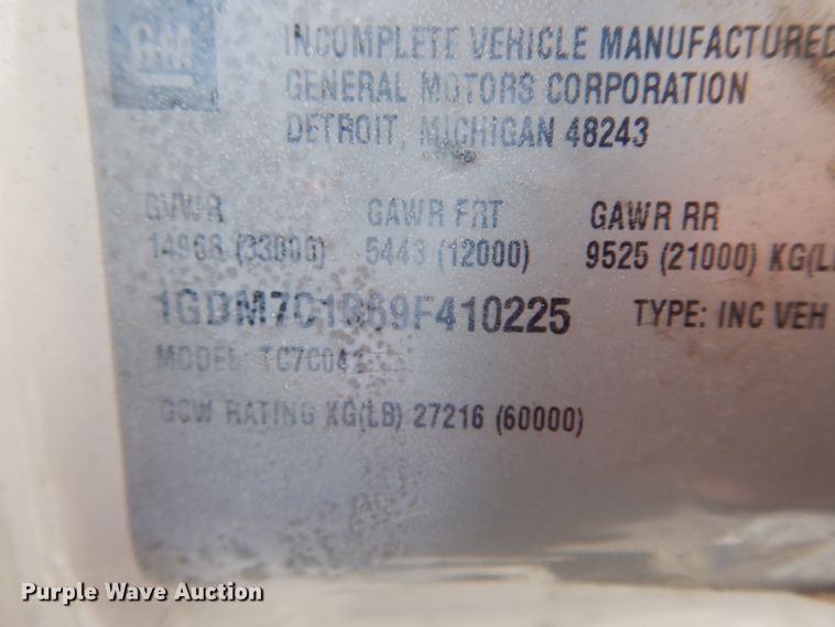 image for item DH6240 2009 GMC C7500 service truck