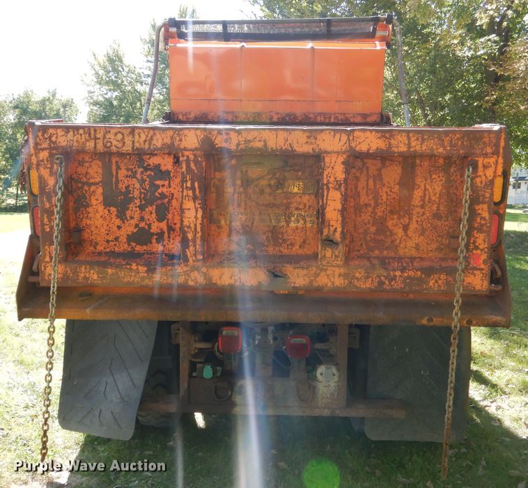 image for item EK9095 2006 International 7400 dump truck