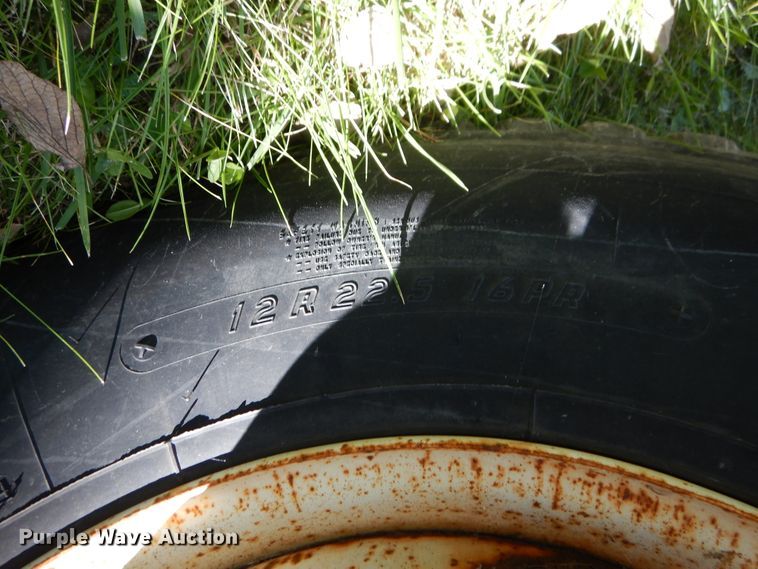 image for item EK9095 2006 International 7400 dump truck