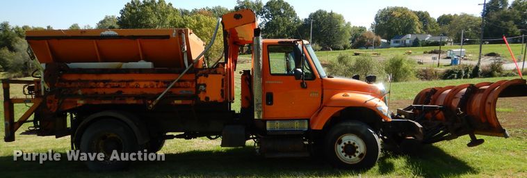 image for item EK9096 2007 International 7400 dump truck