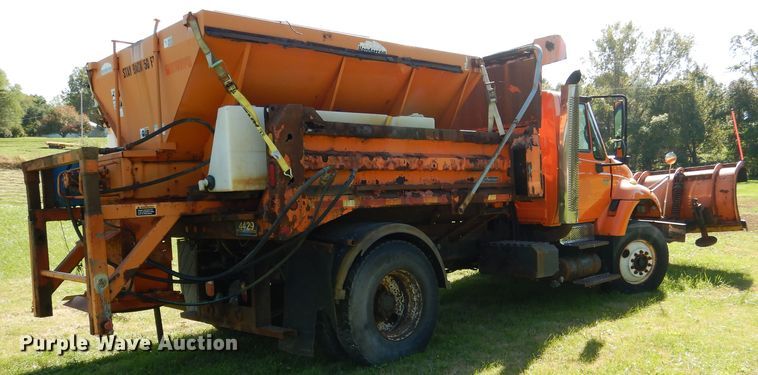 image for item EK9096 2007 International 7400 dump truck