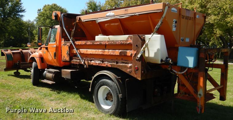 image for item EK9096 2007 International 7400 dump truck