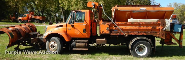 image for item EK9096 2007 International 7400 dump truck