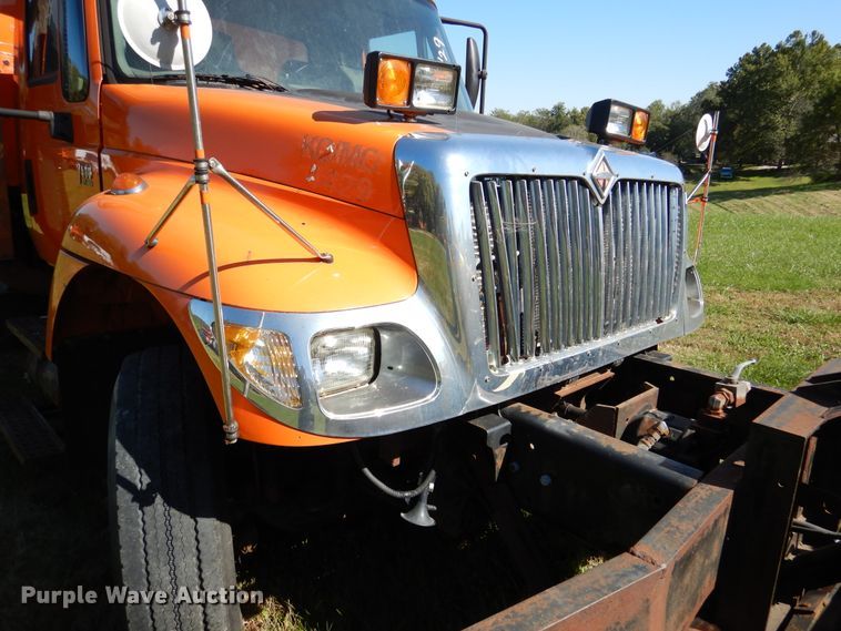 image for item EK9096 2007 International 7400 dump truck