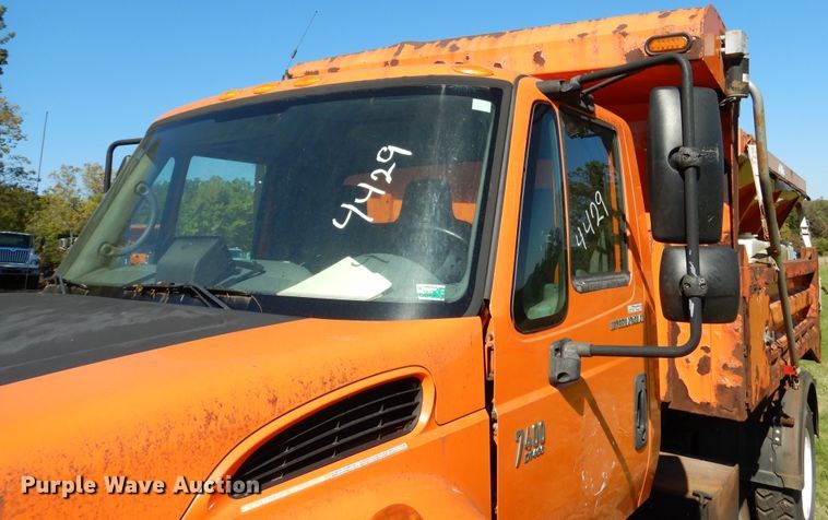 image for item EK9096 2007 International 7400 dump truck