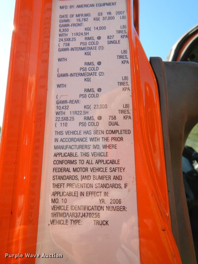 image for item EK9096 2007 International 7400 dump truck