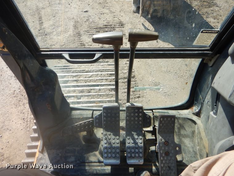 image for item EY9276 2005 John Deere 270C LC excavator