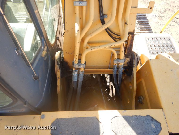 image for item EY9276 2005 John Deere 270C LC excavator