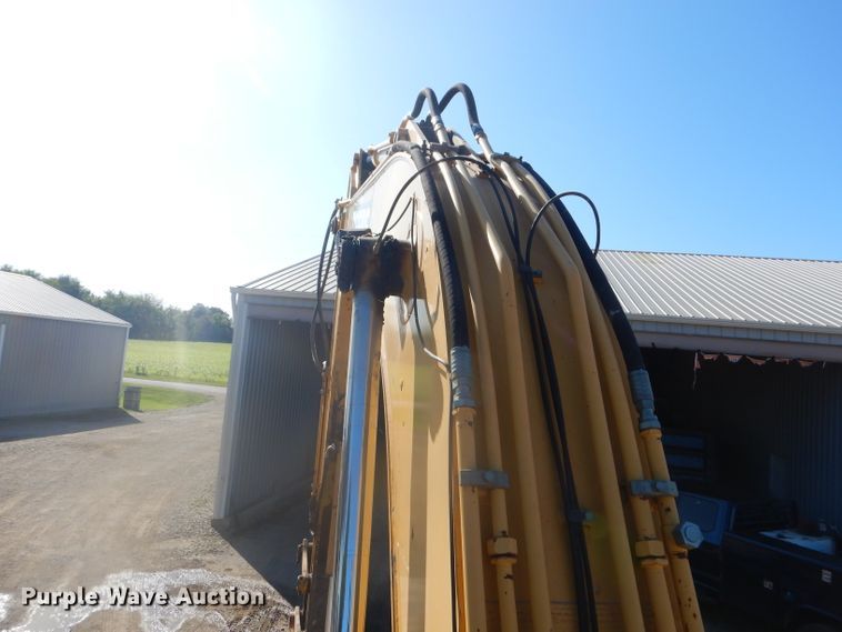 image for item EY9276 2005 John Deere 270C LC excavator