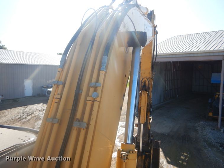 image for item EY9276 2005 John Deere 270C LC excavator