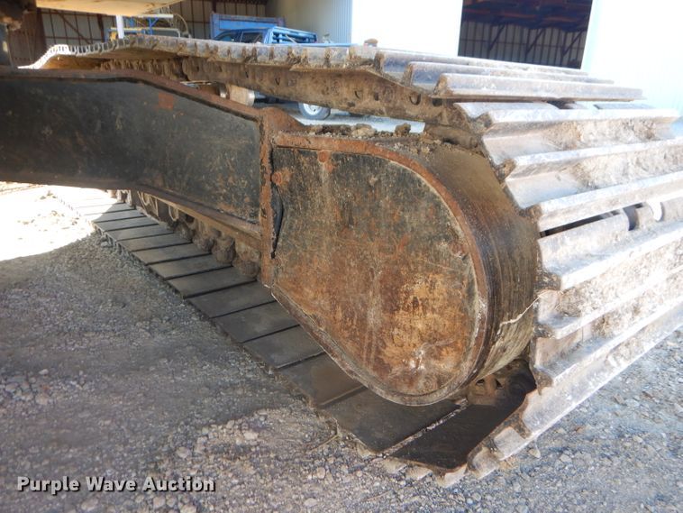 image for item EY9276 2005 John Deere 270C LC excavator