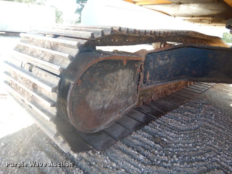 image for item EY9276 2005 John Deere 270C LC excavator