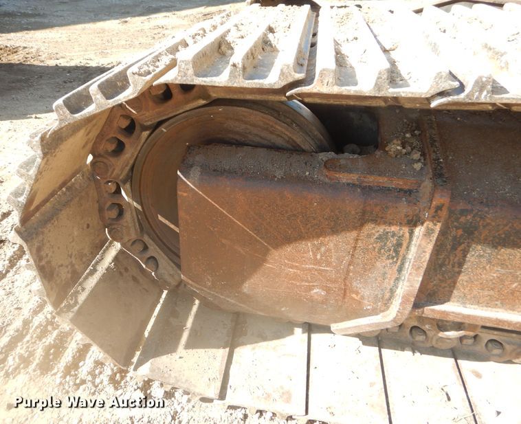 image for item EY9276 2005 John Deere 270C LC excavator