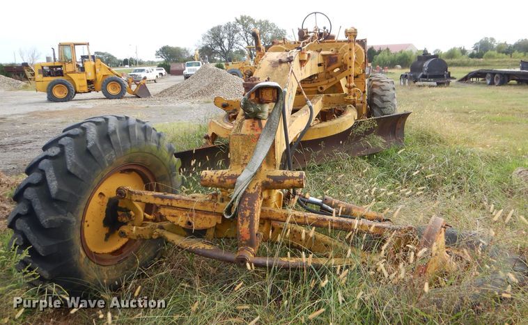 image for item EY9322 Caterpillar 12 rigid frame motor grader