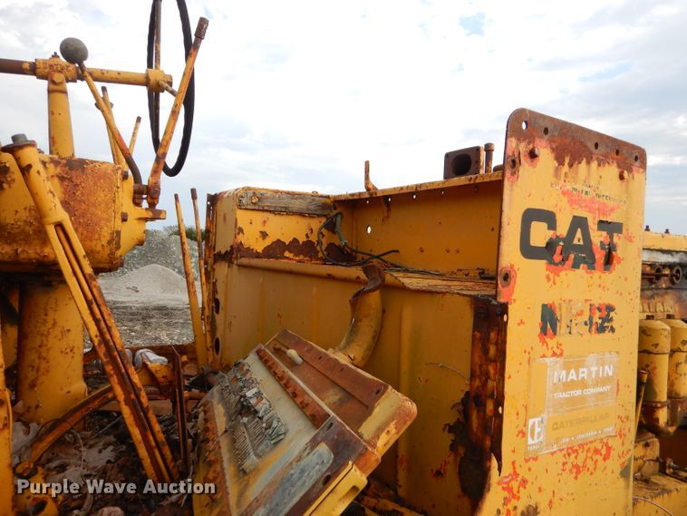 image for item EY9322 Caterpillar 12 rigid frame motor grader