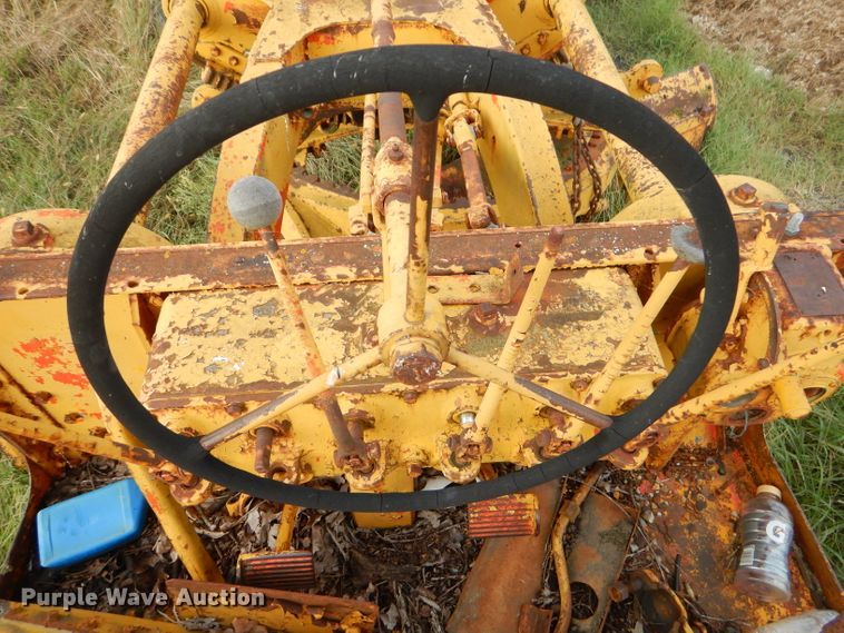 image for item EY9322 Caterpillar 12 rigid frame motor grader