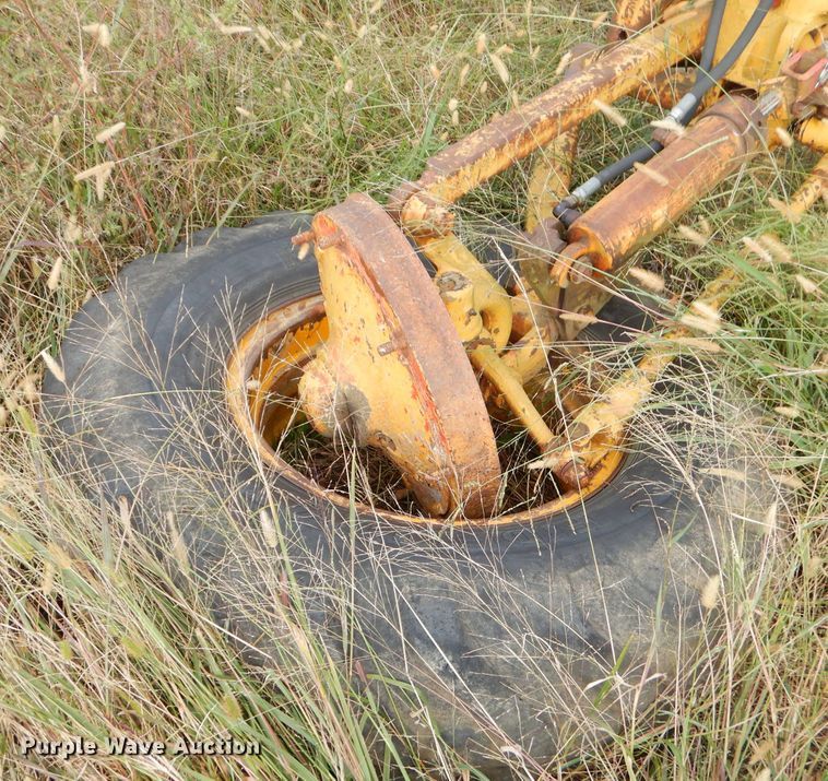 image for item EY9322 Caterpillar 12 rigid frame motor grader