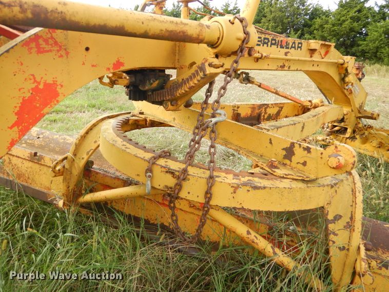 image for item EY9322 Caterpillar 12 rigid frame motor grader
