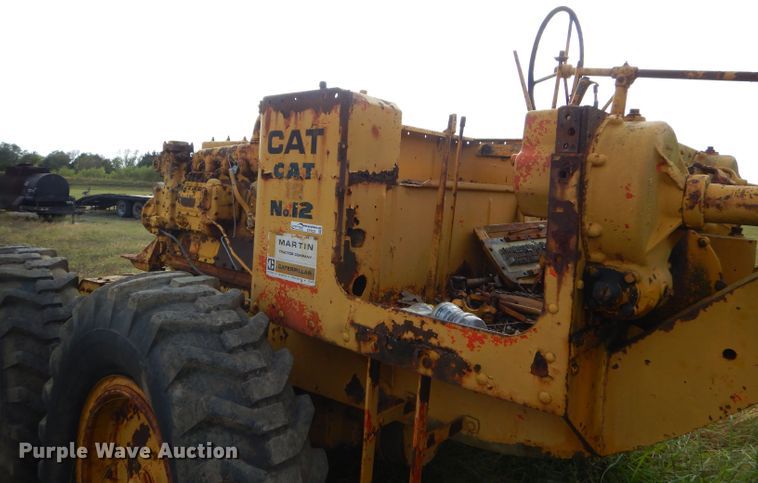image for item EY9322 Caterpillar 12 rigid frame motor grader