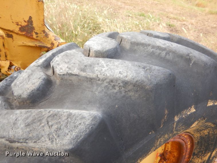 image for item EY9322 Caterpillar 12 rigid frame motor grader