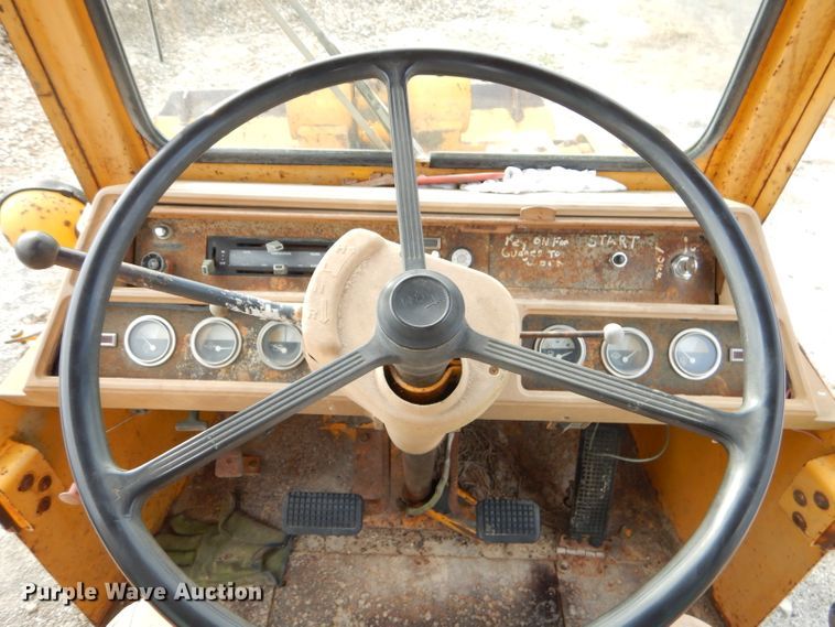 image for item EY9323 1980 Ford A62 wheel loader