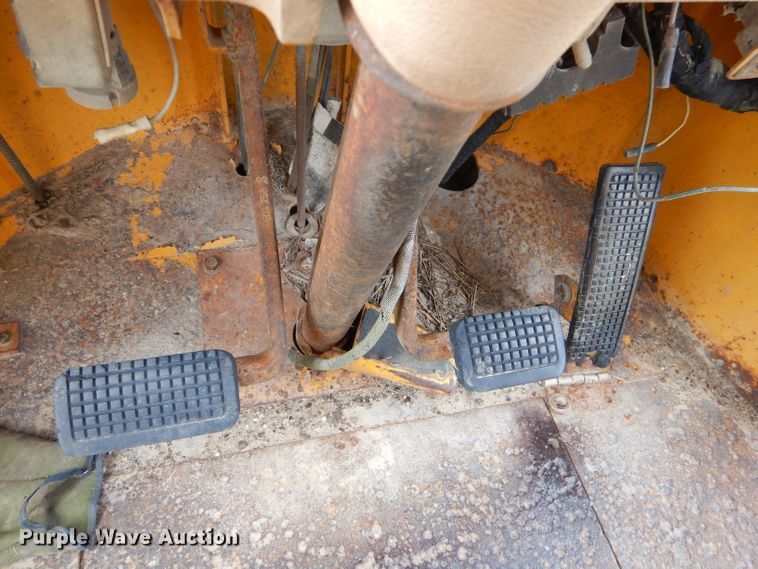 image for item EY9323 1980 Ford A62 wheel loader