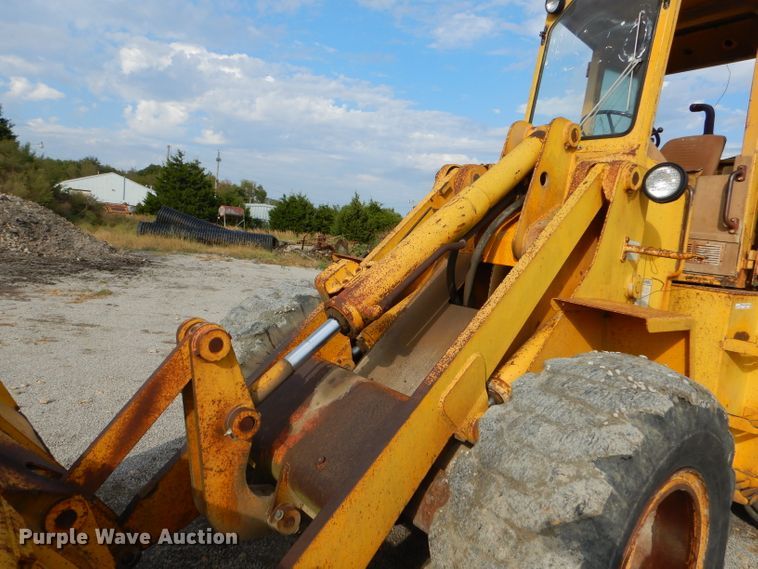 image for item EY9323 1980 Ford A62 wheel loader