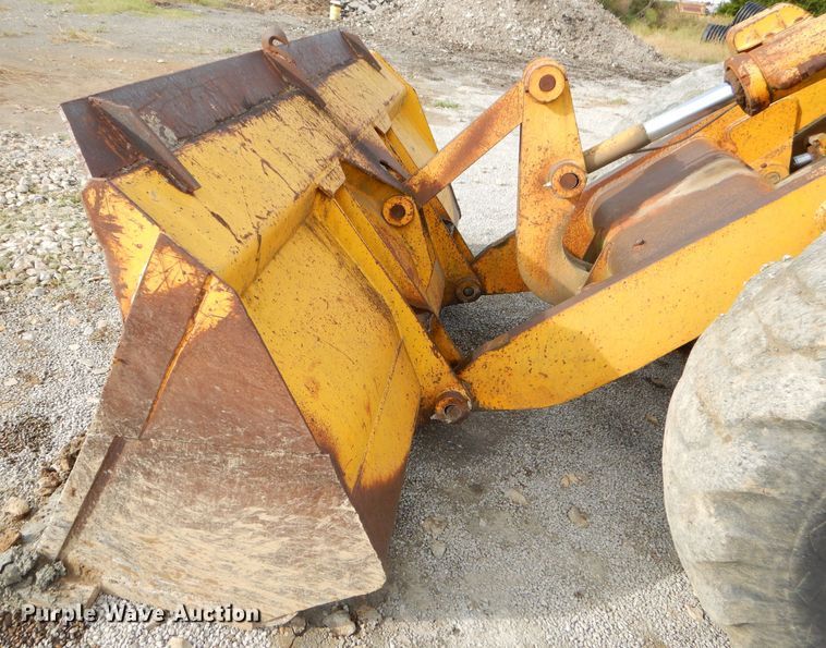 image for item EY9323 1980 Ford A62 wheel loader