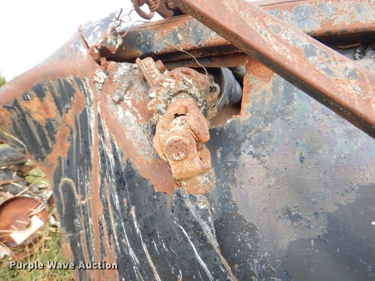 image for item EY9324 Steel dump bed