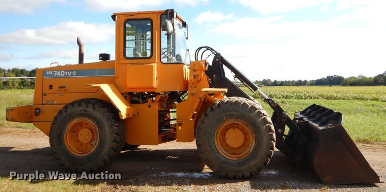 image for item EY9342 2000 Hyundai HL740-3 wheel loader