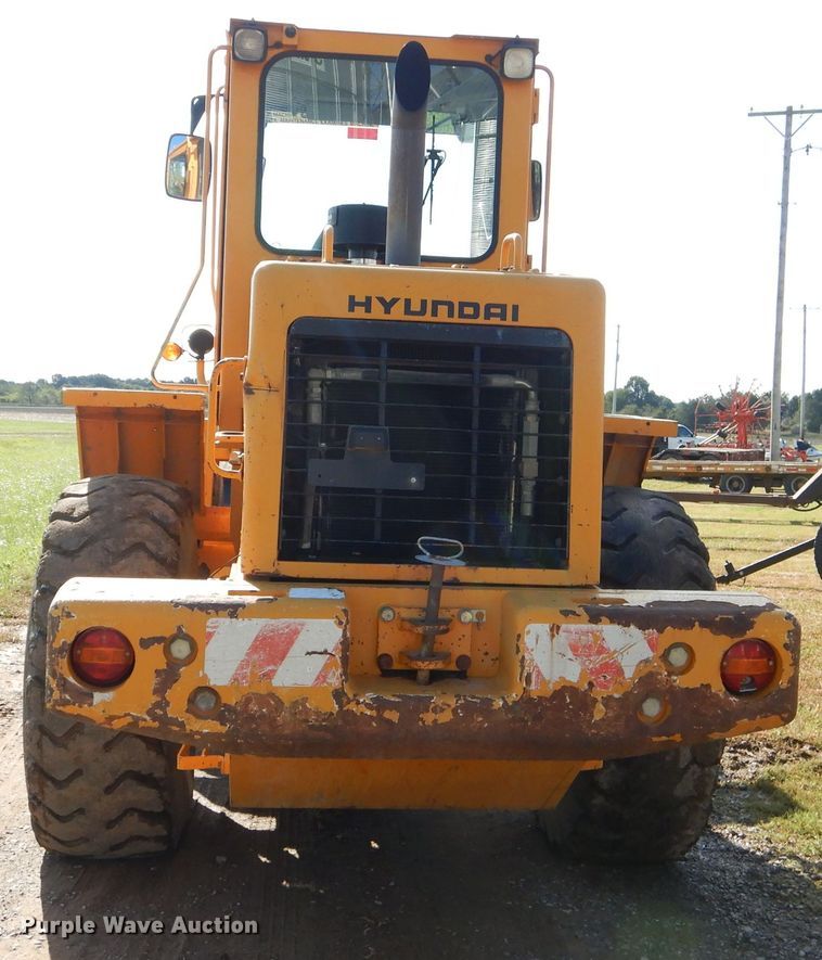 image for item EY9342 2000 Hyundai HL740-3 wheel loader