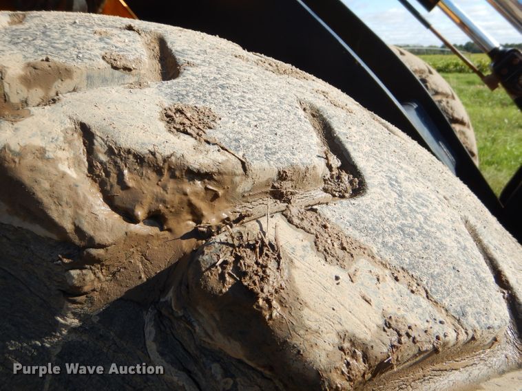 image for item EY9342 2000 Hyundai HL740-3 wheel loader