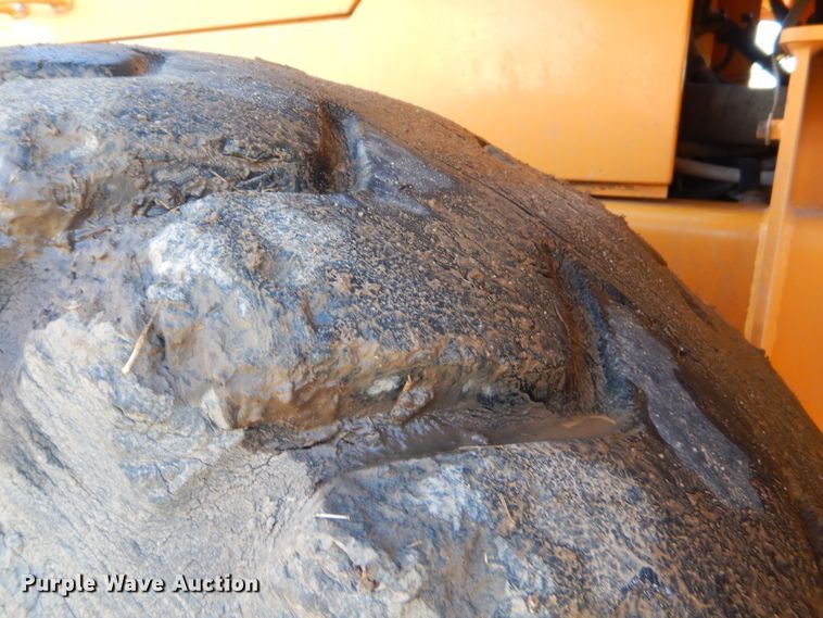 image for item EY9342 2000 Hyundai HL740-3 wheel loader