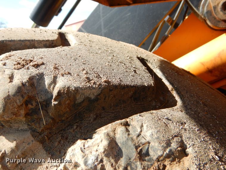 image for item EY9342 2000 Hyundai HL740-3 wheel loader