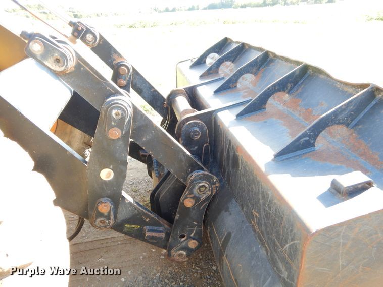 image for item EY9342 2000 Hyundai HL740-3 wheel loader