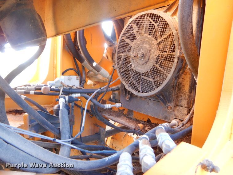 image for item EY9342 2000 Hyundai HL740-3 wheel loader