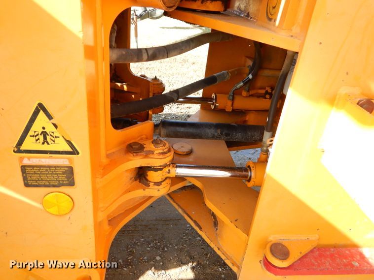 image for item EY9342 2000 Hyundai HL740-3 wheel loader