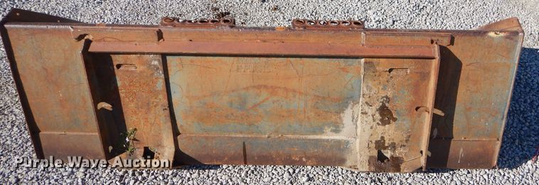 image for item EY9389 2004 Bobcat S300 skid steer