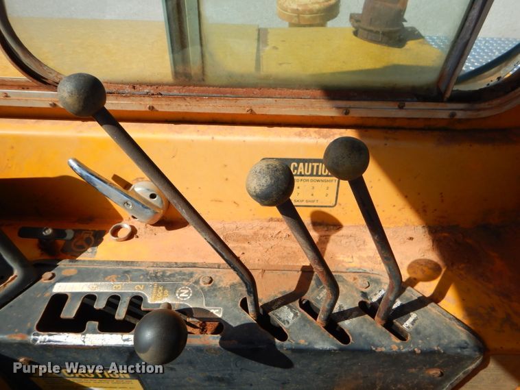 image for item FC9990 1979 John Deere 762 conventional scraper