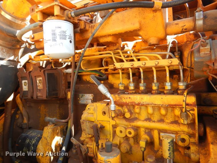 image for item FC9990 1979 John Deere 762 conventional scraper