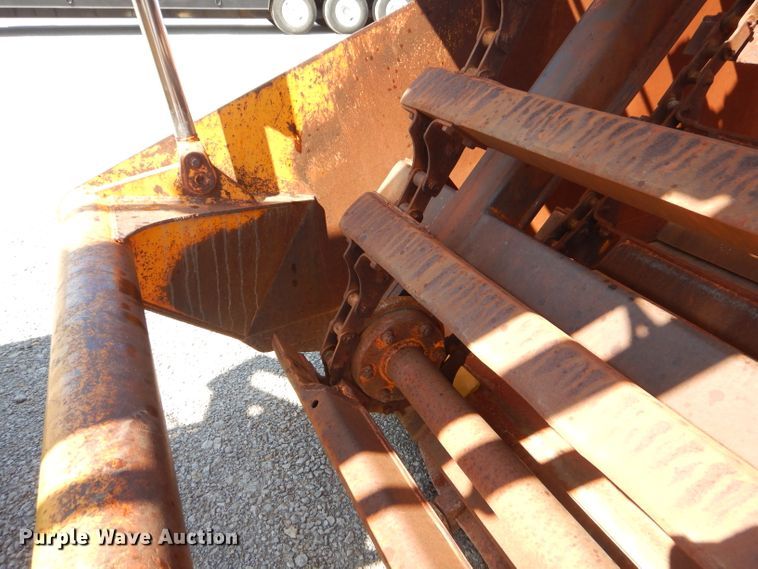 image for item FC9990 1979 John Deere 762 conventional scraper