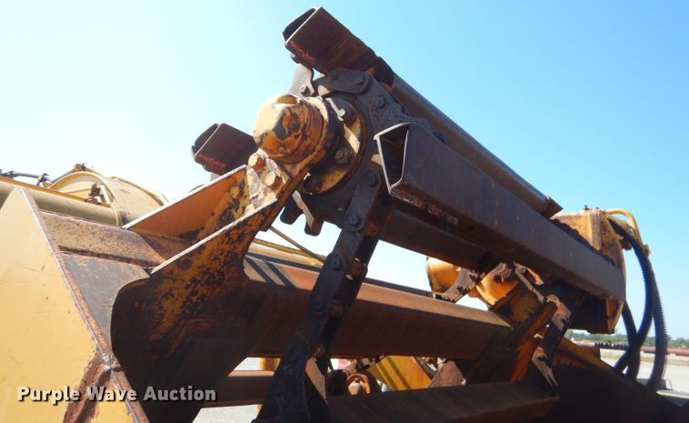 image for item FC9990 1979 John Deere 762 conventional scraper