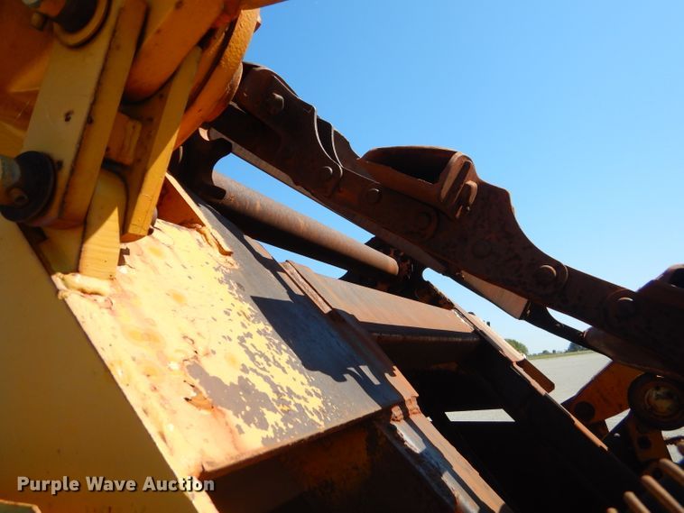 image for item FC9990 1979 John Deere 762 conventional scraper